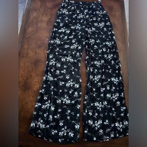 Lulu's Floral Flare Viscose Flowy Pants Floral Black/Blue Size Small